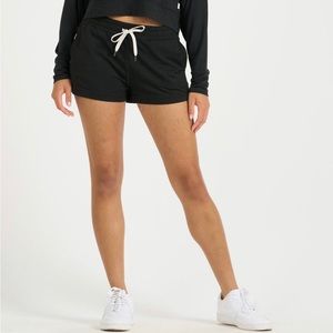 Vuori halo performance short size M.